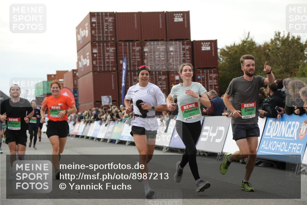 03.10.2025 - Köhlbrandbrückenlauf Yannick Fuchs http://msf.ph/oto/8987213 03.10.2025 16:11:57 Ziel 7122, 7463, 7566, 7613, 7757, 7961, 8005, 8096, 8110, 8259, 8569, 8954, 9159, 9244 meine-sportfotos.de