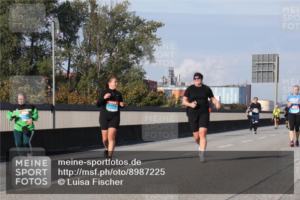 03.10.2025 - Köhlbrandbrückenlauf Luisa Fischer http://msf.ph/oto/8987225 03.10.2025 11:22:34 Position 3  meine-sportfotos.de