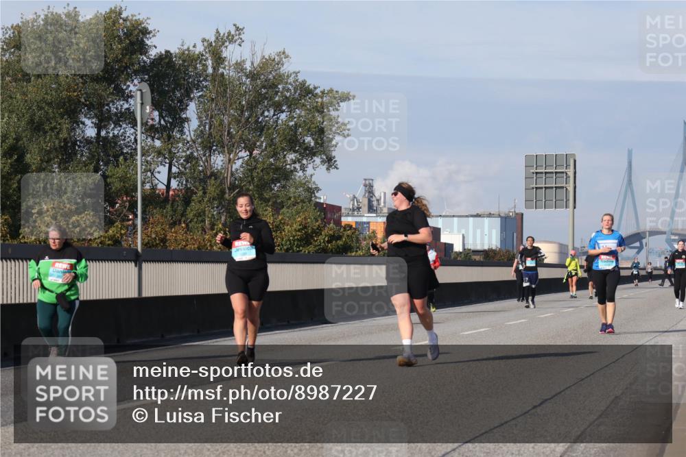 03.10.2025 - Köhlbrandbrückenlauf Luisa Fischer http://msf.ph/oto/8987227 03.10.2025 11:22:35 Position 3  meine-sportfotos.de
