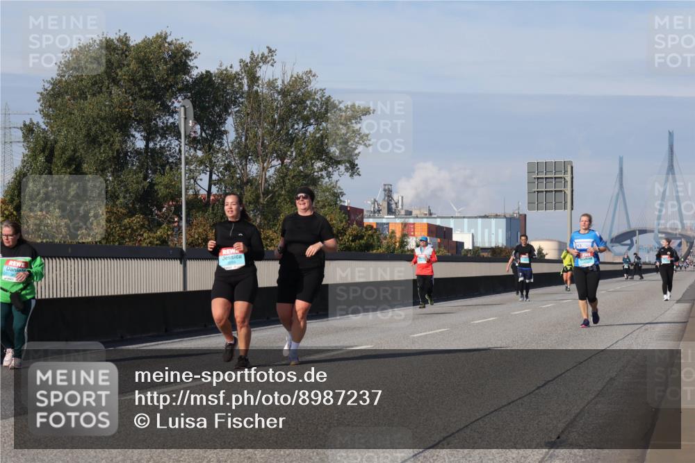 03.10.2025 - Köhlbrandbrückenlauf Luisa Fischer http://msf.ph/oto/8987237 03.10.2025 11:22:36 Position 3  meine-sportfotos.de
