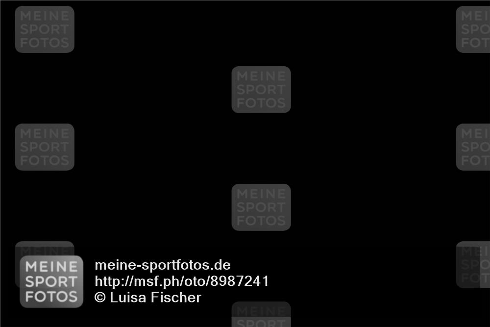 03.10.2025 - Köhlbrandbrückenlauf Luisa Fischer http://msf.ph/oto/8987241 03.10.2025 10:09:02 Position 3  meine-sportfotos.de