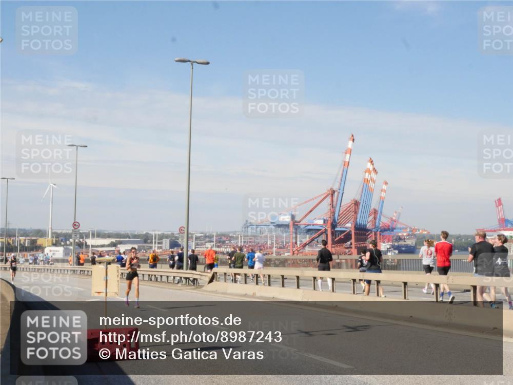 03.10.2025 - Köhlbrandbrückenlauf Matties Gatica Varas http://msf.ph/oto/8987243 03.10.2025 12:28:49 Position 2  meine-sportfotos.de
