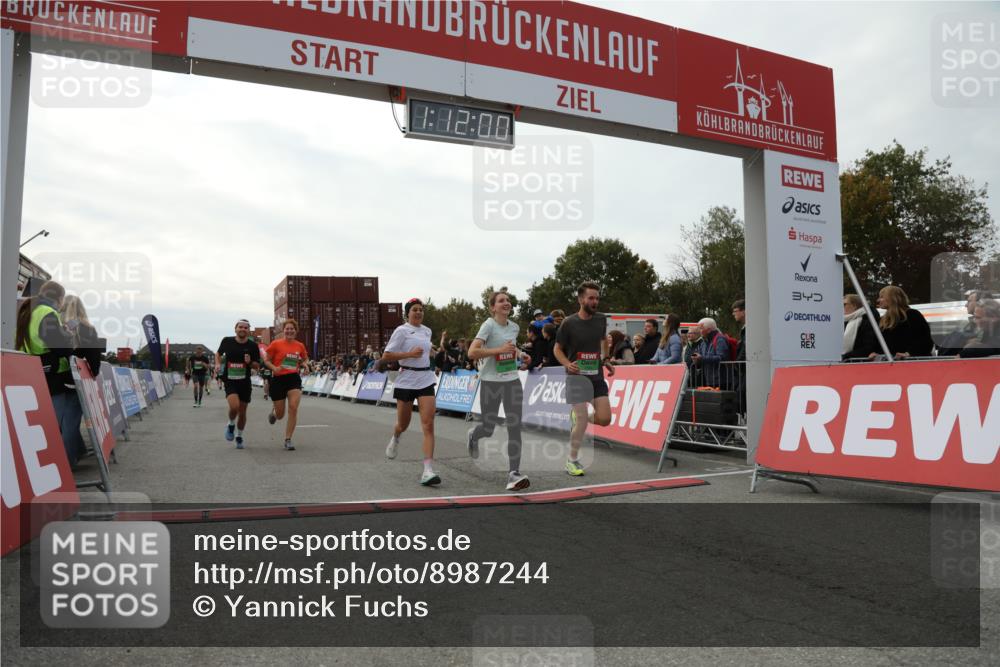 03.10.2025 - Köhlbrandbrückenlauf Yannick Fuchs http://msf.ph/oto/8987244 03.10.2025 16:11:59 Ziel 7122, 7463, 7566, 7613, 7757, 7961, 8005, 8096, 8110, 8259, 8569, 8954, 9159, 9399 meine-sportfotos.de