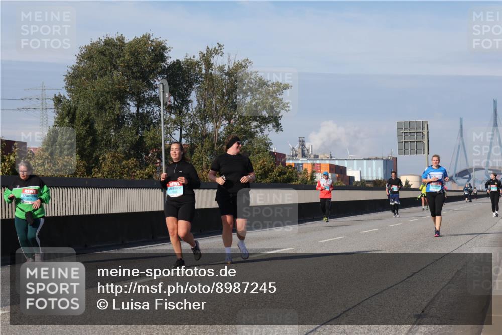 03.10.2025 - Köhlbrandbrückenlauf Luisa Fischer http://msf.ph/oto/8987245 03.10.2025 11:22:36 Position 3  meine-sportfotos.de