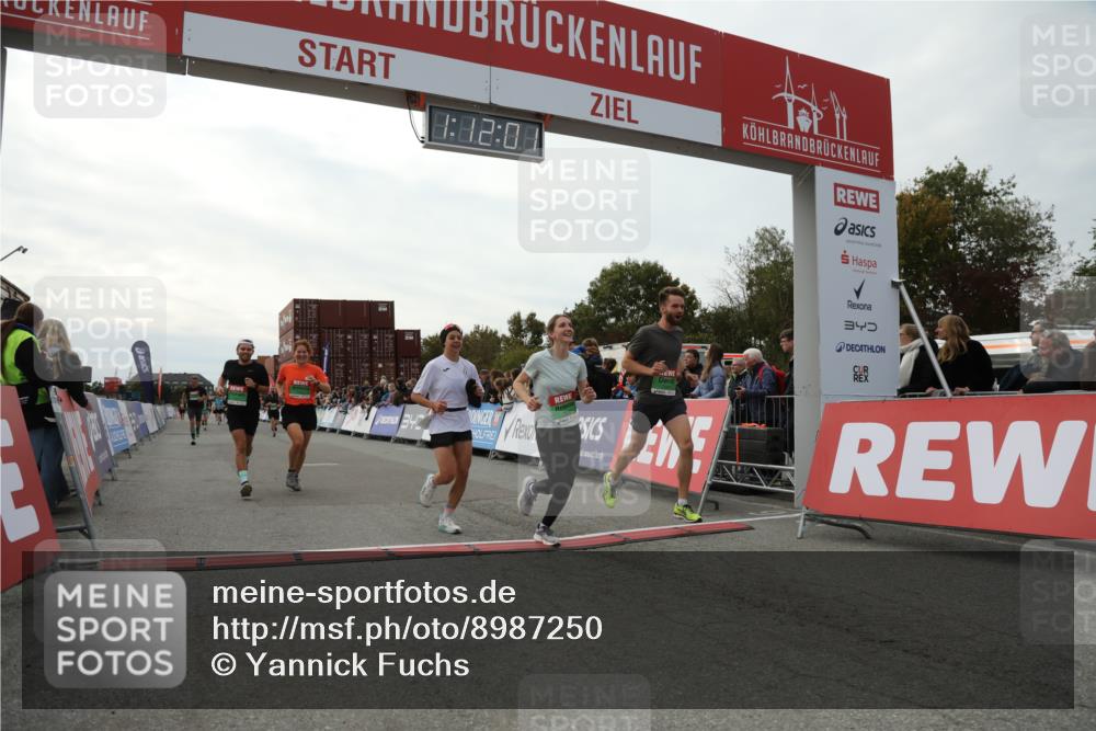 03.10.2025 - Köhlbrandbrückenlauf Yannick Fuchs http://msf.ph/oto/8987250 03.10.2025 16:11:59 Ziel 7122, 7463, 7566, 7613, 7757, 7961, 8005, 8096, 8110, 8259, 8569, 8954, 9159, 9399 meine-sportfotos.de