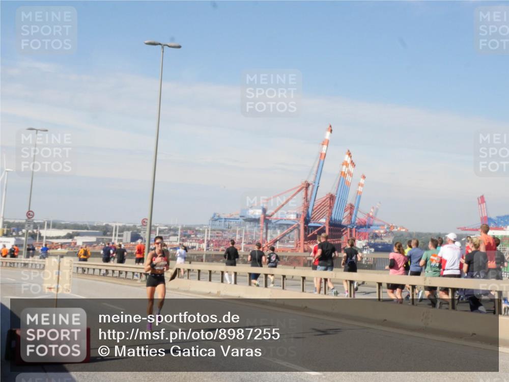 03.10.2025 - Köhlbrandbrückenlauf Matties Gatica Varas http://msf.ph/oto/8987255 03.10.2025 12:28:51 Position 2 37 meine-sportfotos.de