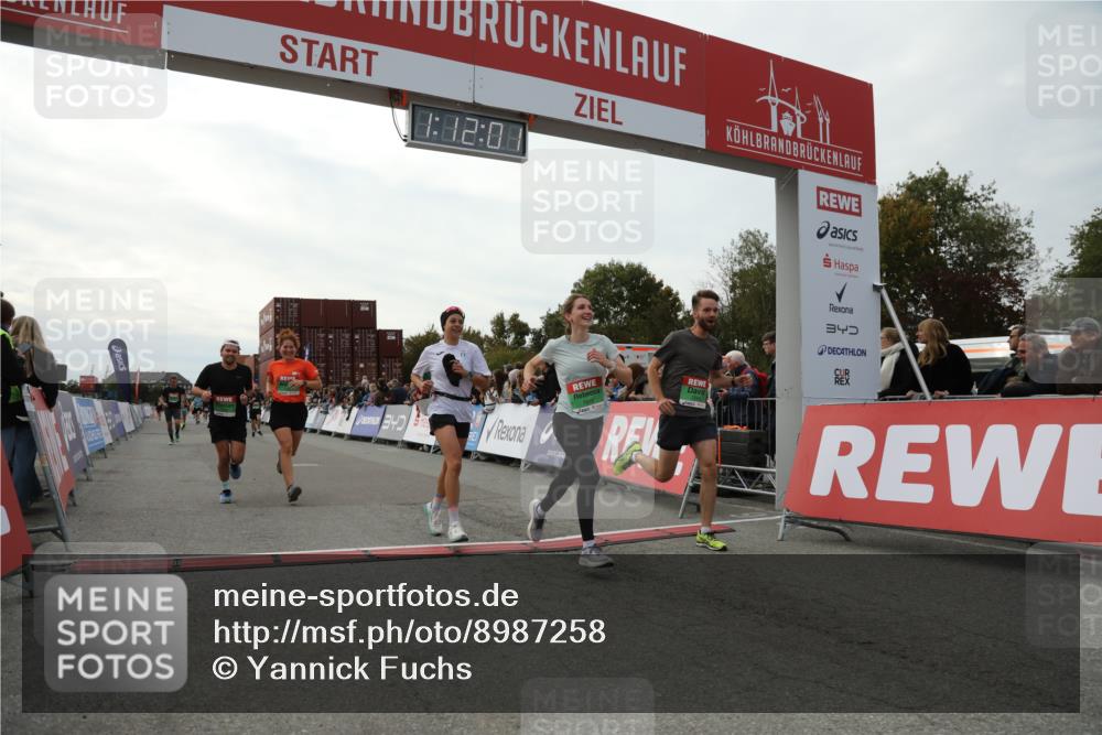 03.10.2025 - Köhlbrandbrückenlauf Yannick Fuchs http://msf.ph/oto/8987258 03.10.2025 16:11:59 Ziel 7122, 7463, 7566, 7613, 7757, 7961, 8005, 8096, 8110, 8259, 8569, 8954, 9159, 9399 meine-sportfotos.de