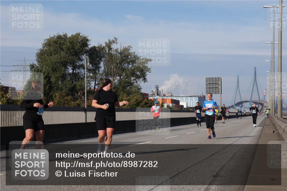 03.10.2025 - Köhlbrandbrückenlauf Luisa Fischer http://msf.ph/oto/8987282 03.10.2025 11:22:38 Position 3  meine-sportfotos.de