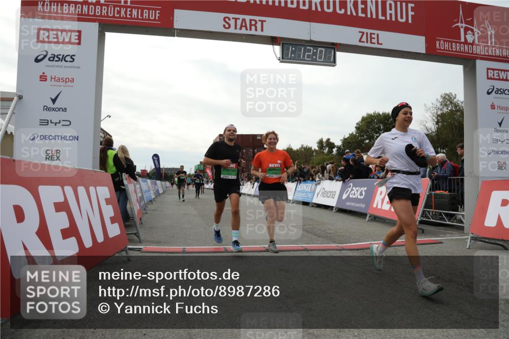 03.10.2025 - Köhlbrandbrückenlauf Yannick Fuchs http://msf.ph/oto/8987286 03.10.2025 16:12:00 Ziel 7122, 7463, 7566, 7613, 7757, 8096, 8110, 8259, 8569, 9159, 9399 meine-sportfotos.de