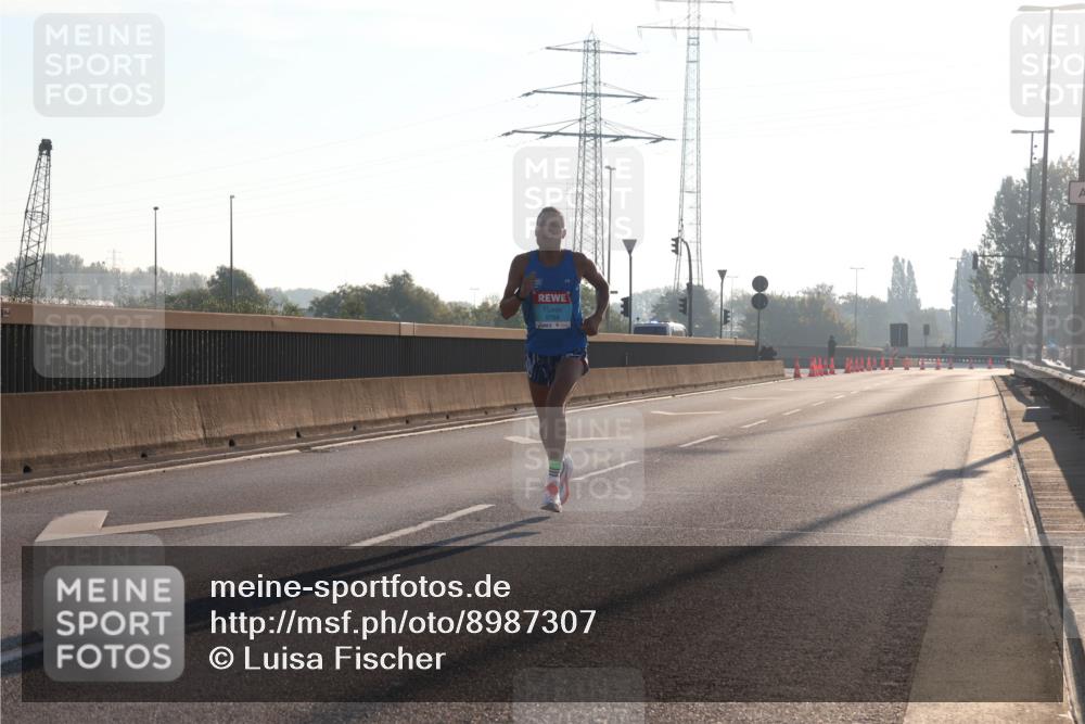 03.10.2025 - Köhlbrandbrückenlauf Luisa Fischer http://msf.ph/oto/8987307 03.10.2025 10:09:08 Position 3 3769 meine-sportfotos.de