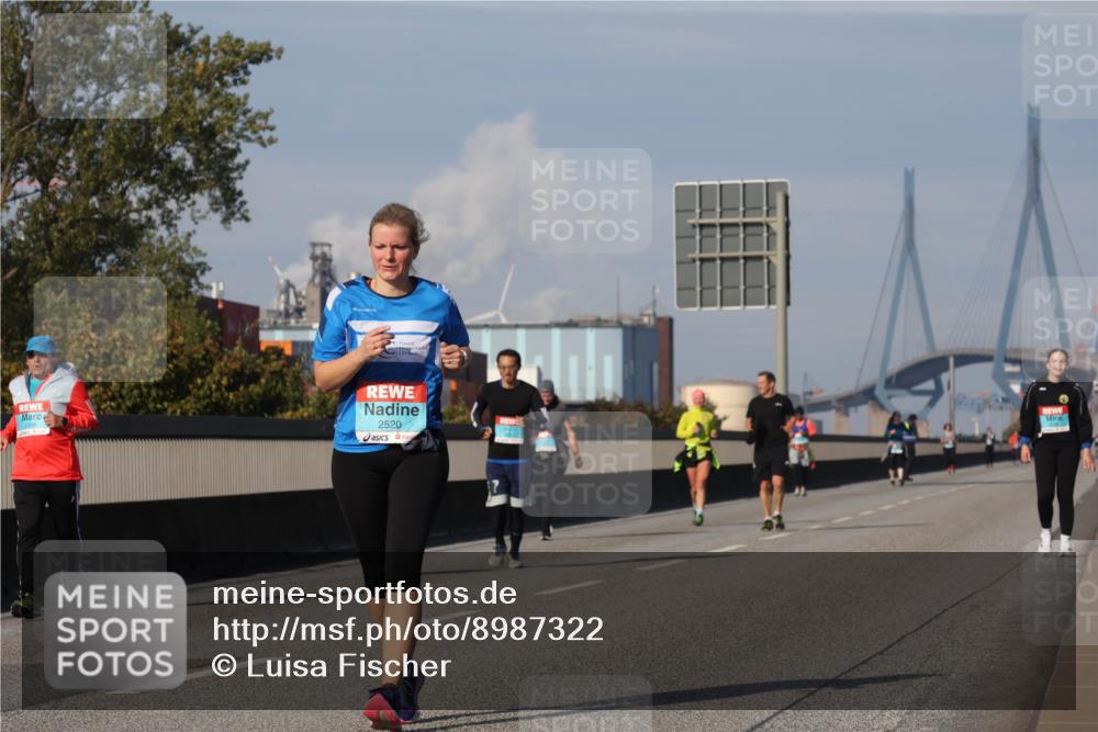 03.10.2025 - Köhlbrandbrückenlauf Luisa Fischer http://msf.ph/oto/8987322 03.10.2025 11:22:42 Position 3 2520 meine-sportfotos.de