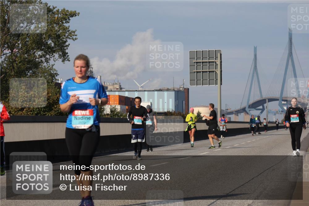 03.10.2025 - Köhlbrandbrückenlauf Luisa Fischer http://msf.ph/oto/8987336 03.10.2025 11:22:43 Position 3 2520 meine-sportfotos.de