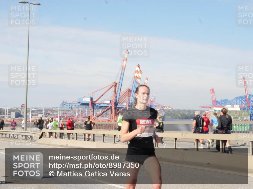 03.10.2025 - Köhlbrandbrückenlauf Matties Gatica Varas http://msf.ph/oto/8987350 03.10.2025 12:29:09 Position 2 3516 meine-sportfotos.de