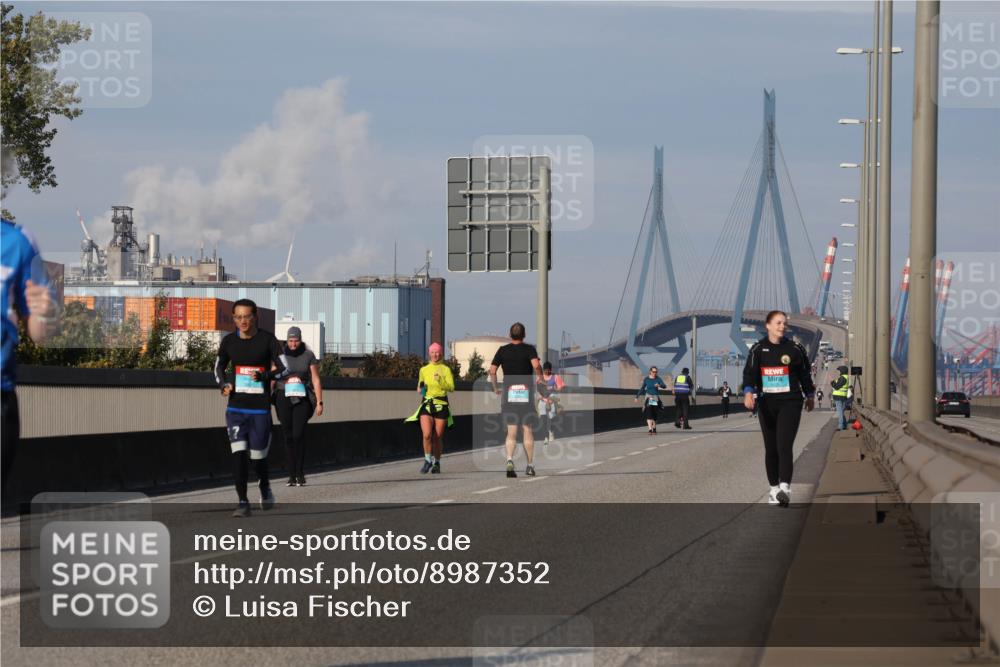 03.10.2025 - Köhlbrandbrückenlauf Luisa Fischer http://msf.ph/oto/8987352 03.10.2025 11:22:44 Position 3  meine-sportfotos.de