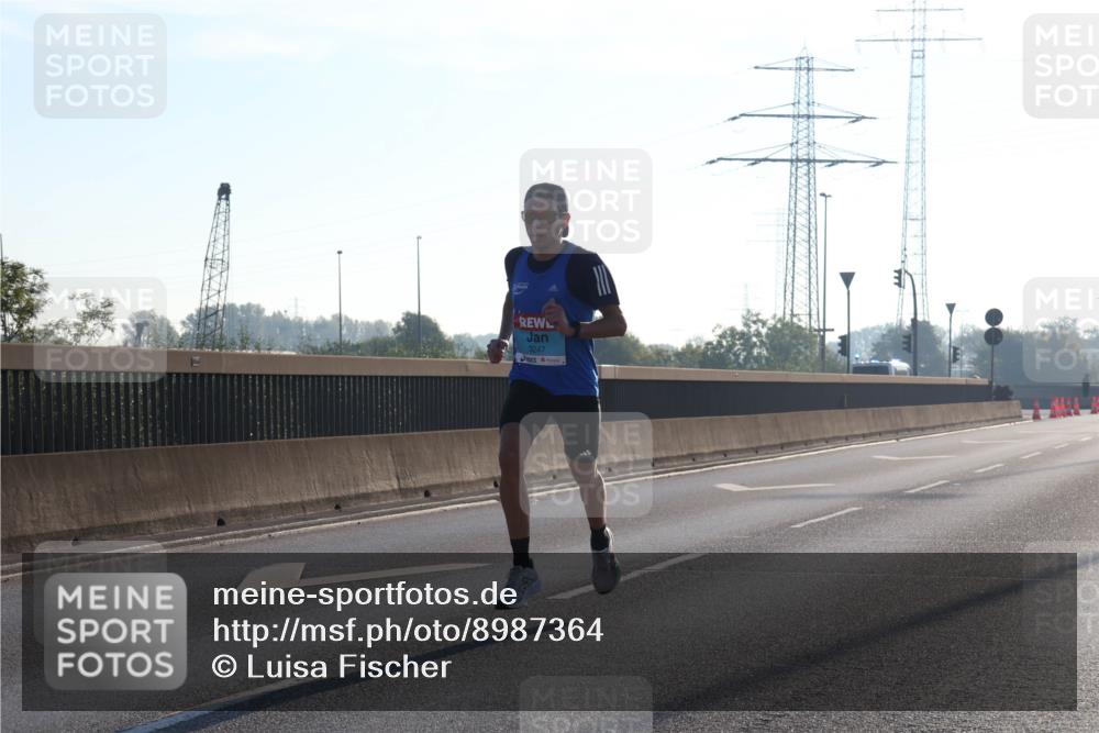 03.10.2025 - Köhlbrandbrückenlauf Luisa Fischer http://msf.ph/oto/8987364 03.10.2025 10:09:43 Position 3 3247 meine-sportfotos.de