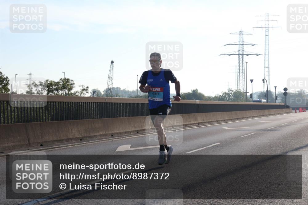 03.10.2025 - Köhlbrandbrückenlauf Luisa Fischer http://msf.ph/oto/8987372 03.10.2025 10:09:43 Position 3 3247 meine-sportfotos.de