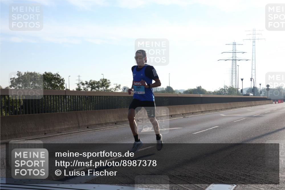 03.10.2025 - Köhlbrandbrückenlauf Luisa Fischer http://msf.ph/oto/8987378 03.10.2025 10:09:43 Position 3 3247 meine-sportfotos.de