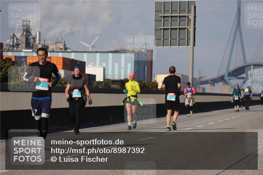 03.10.2025 - Köhlbrandbrückenlauf Luisa Fischer http://msf.ph/oto/8987392 03.10.2025 11:22:46 Position 3  meine-sportfotos.de