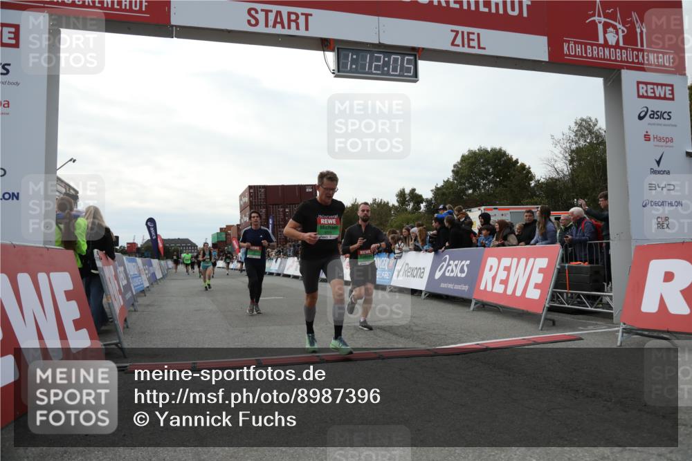 03.10.2025 - Köhlbrandbrückenlauf Yannick Fuchs http://msf.ph/oto/8987396 03.10.2025 16:12:03 Ziel 7122, 7463, 7468, 7757, 7825, 8110, 8259, 8569, 8939, 8951, 9159, 9399 meine-sportfotos.de