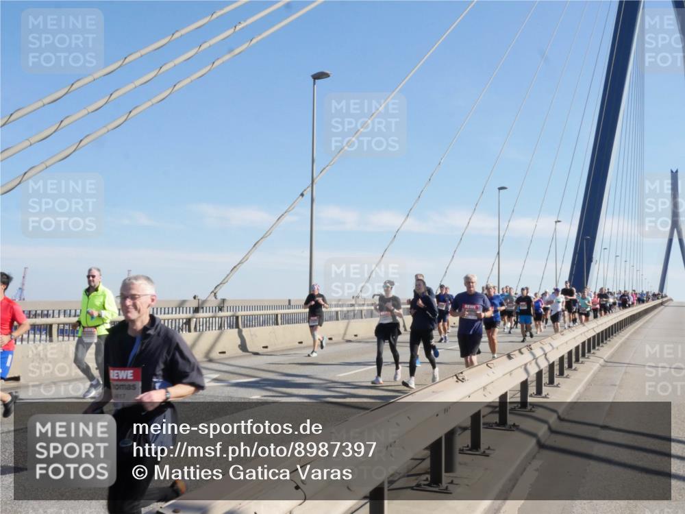 03.10.2025 - Köhlbrandbrückenlauf Matties Gatica Varas http://msf.ph/oto/8987397 03.10.2025 12:29:28 Position 2 4817 meine-sportfotos.de
