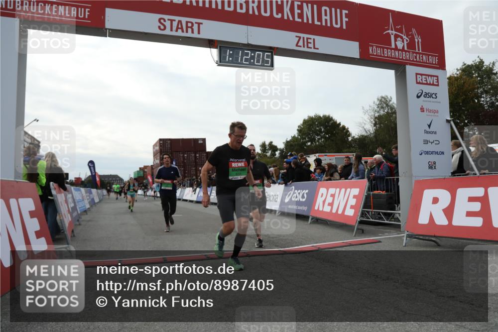 03.10.2025 - Köhlbrandbrückenlauf Yannick Fuchs http://msf.ph/oto/8987405 03.10.2025 16:12:04 Ziel 7463, 7468, 7825, 8259, 8569, 8939, 8951, 9159, 9399 meine-sportfotos.de