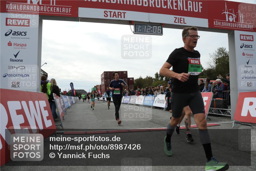 03.10.2025 - Köhlbrandbrückenlauf Yannick Fuchs http://msf.ph/oto/8987426 03.10.2025 16:12:04 Ziel 7463, 7468, 7825, 8259, 8569, 8939, 8951, 9159, 9399 meine-sportfotos.de