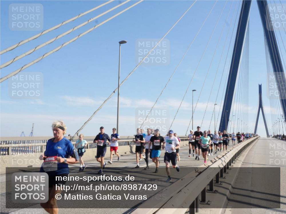 03.10.2025 - Köhlbrandbrückenlauf Matties Gatica Varas http://msf.ph/oto/8987429 03.10.2025 12:29:32 Position 2 4509 meine-sportfotos.de