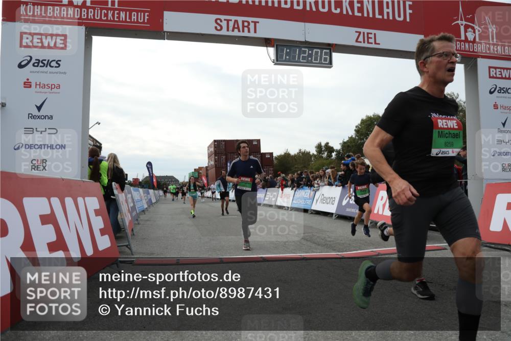 03.10.2025 - Köhlbrandbrückenlauf Yannick Fuchs http://msf.ph/oto/8987431 03.10.2025 16:12:04 Ziel 7463, 7468, 7825, 8259, 8569, 8939, 8951, 9159, 9399 meine-sportfotos.de