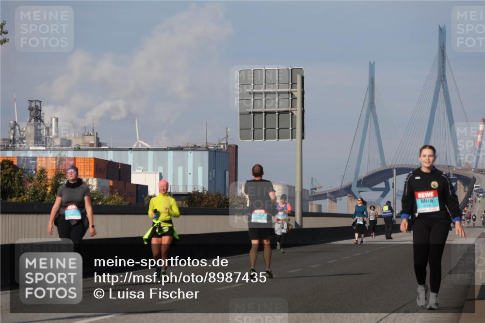03.10.2025 - Köhlbrandbrückenlauf Luisa Fischer http://msf.ph/oto/8987435 03.10.2025 11:22:49 Position 3 3103 meine-sportfotos.de