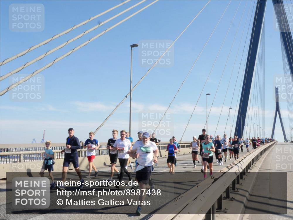 03.10.2025 - Köhlbrandbrückenlauf Matties Gatica Varas http://msf.ph/oto/8987438 03.10.2025 12:29:33 Position 2  meine-sportfotos.de