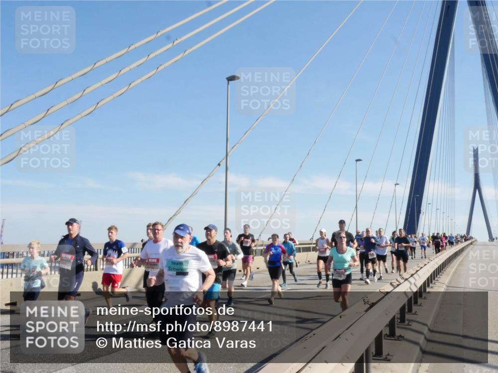 03.10.2025 - Köhlbrandbrückenlauf Matties Gatica Varas http://msf.ph/oto/8987441 03.10.2025 12:29:33 Position 2  meine-sportfotos.de