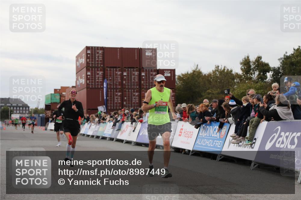 03.10.2025 - Köhlbrandbrückenlauf Yannick Fuchs http://msf.ph/oto/8987449 03.10.2025 15:59:46 Ziel 7165, 7185, 7225, 7450, 9101, 9113 meine-sportfotos.de