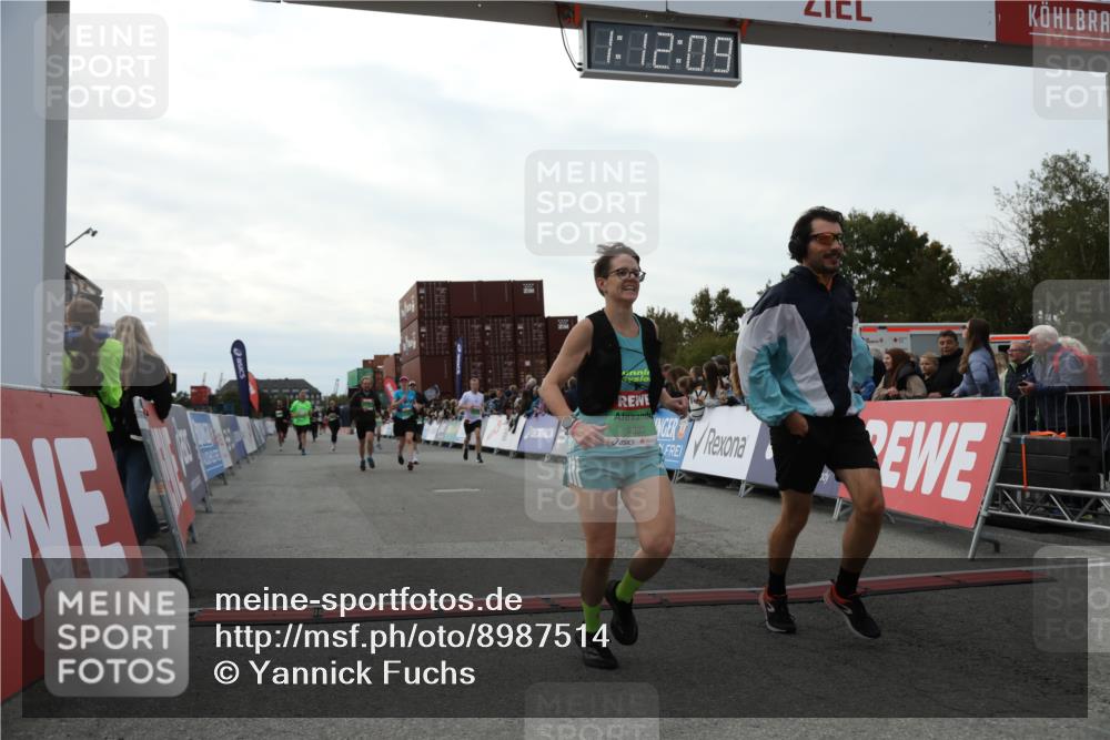 03.10.2025 - Köhlbrandbrückenlauf Yannick Fuchs http://msf.ph/oto/8987514 03.10.2025 16:12:07 Ziel 7404, 7463, 7468, 7615, 7825, 8088, 8259, 8569, 8939, 8951, 9159, 9399 meine-sportfotos.de
