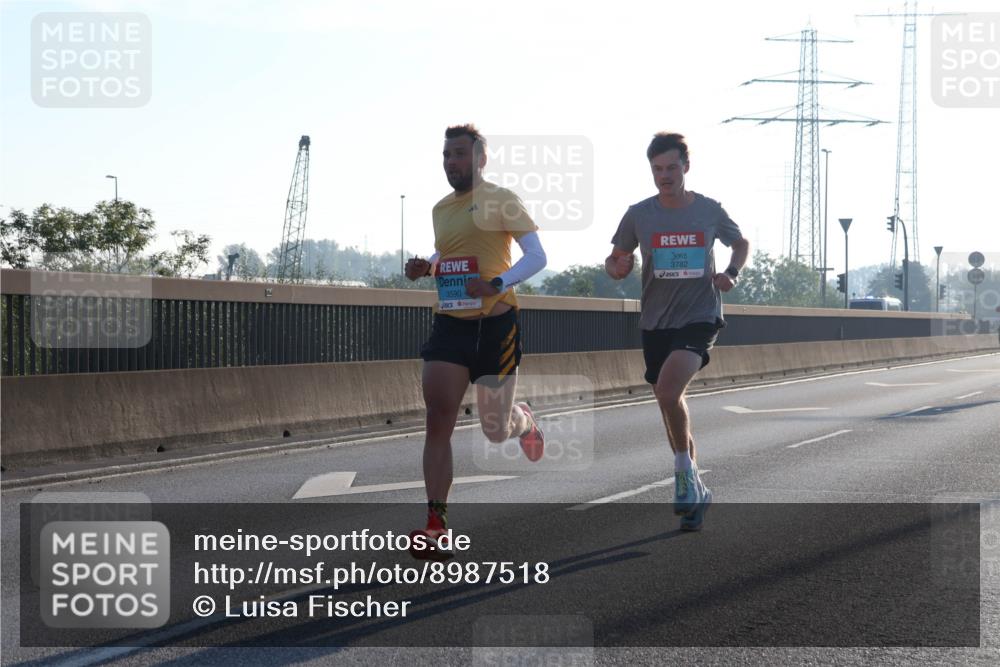 03.10.2025 - Köhlbrandbrückenlauf Luisa Fischer http://msf.ph/oto/8987518 03.10.2025 10:10:01 Position 3 3590, 3782 meine-sportfotos.de
