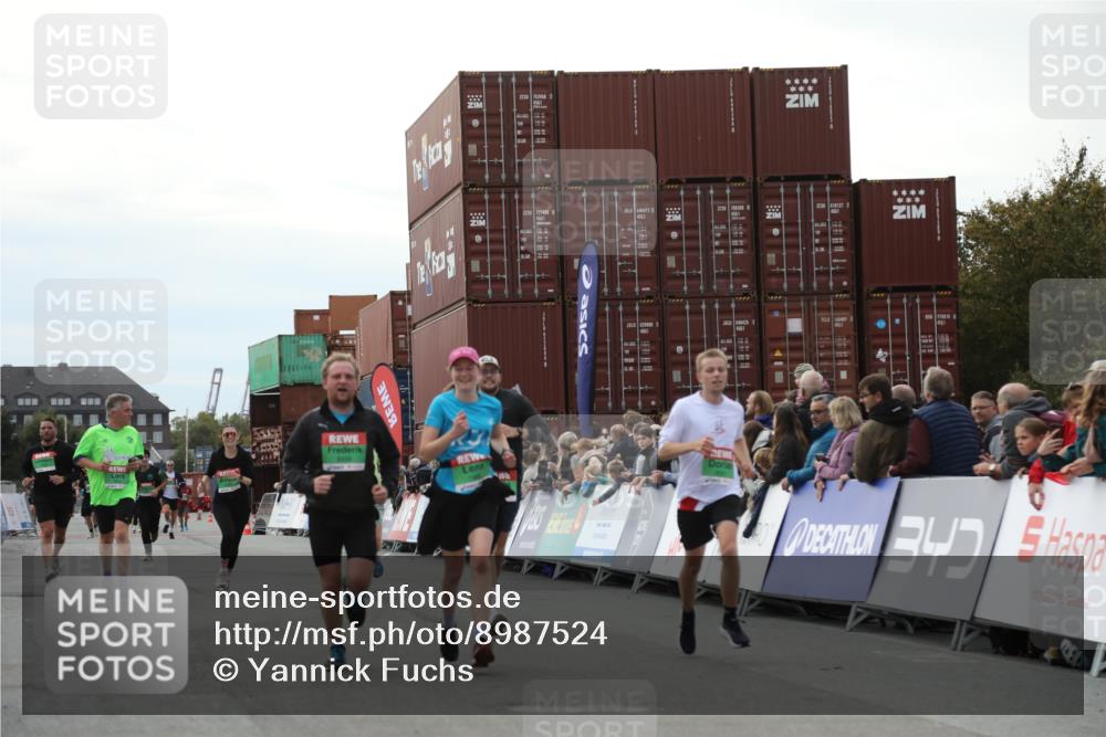 03.10.2025 - Köhlbrandbrückenlauf Yannick Fuchs http://msf.ph/oto/8987524 03.10.2025 16:12:08 Ziel 7404, 7463, 7468, 7615, 7762, 7825, 8088, 8939, 8951, 9159, 9399 meine-sportfotos.de