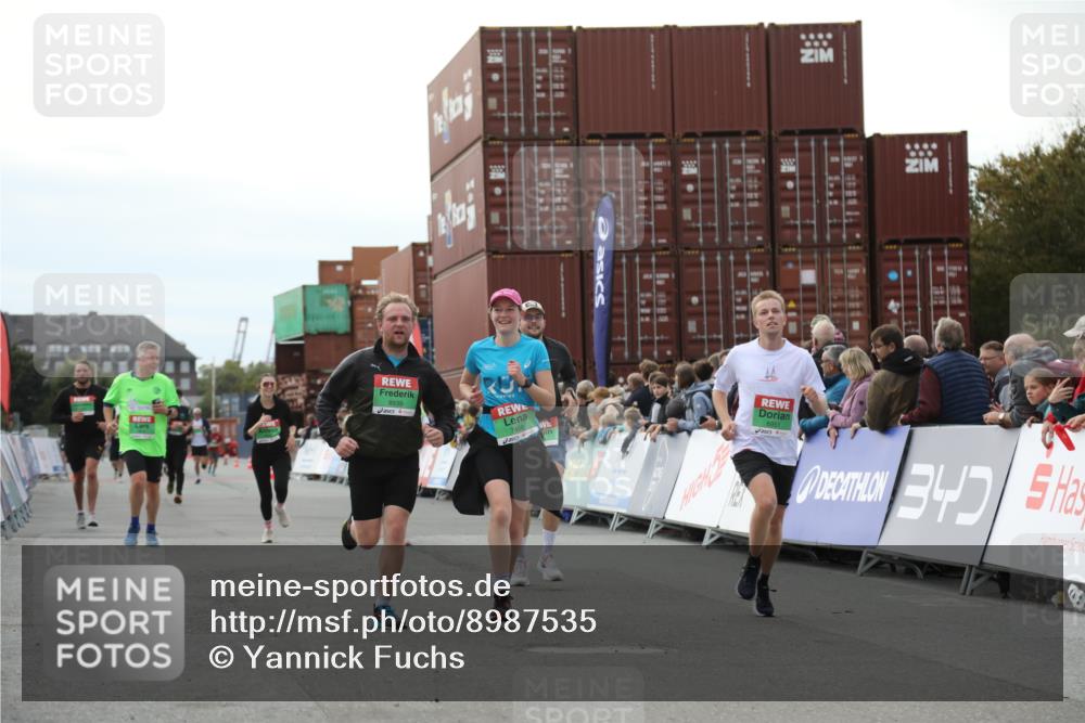 03.10.2025 - Köhlbrandbrückenlauf Yannick Fuchs http://msf.ph/oto/8987535 03.10.2025 16:12:08 Ziel 7404, 7463, 7468, 7615, 7762, 7825, 8088, 8939, 8951, 9159, 9399 meine-sportfotos.de