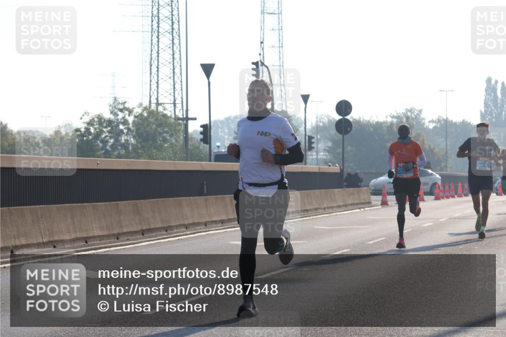 03.10.2025 - Köhlbrandbrückenlauf Luisa Fischer http://msf.ph/oto/8987548 03.10.2025 10:10:04 Position 3  meine-sportfotos.de