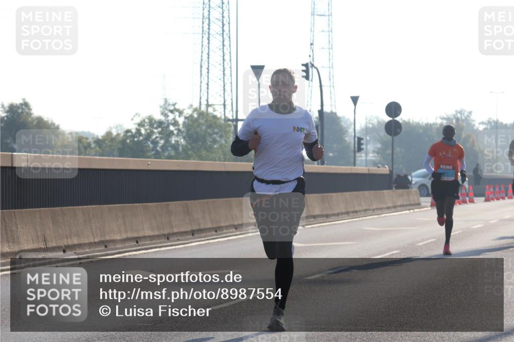 03.10.2025 - Köhlbrandbrückenlauf Luisa Fischer http://msf.ph/oto/8987554 03.10.2025 10:10:04 Position 3  meine-sportfotos.de