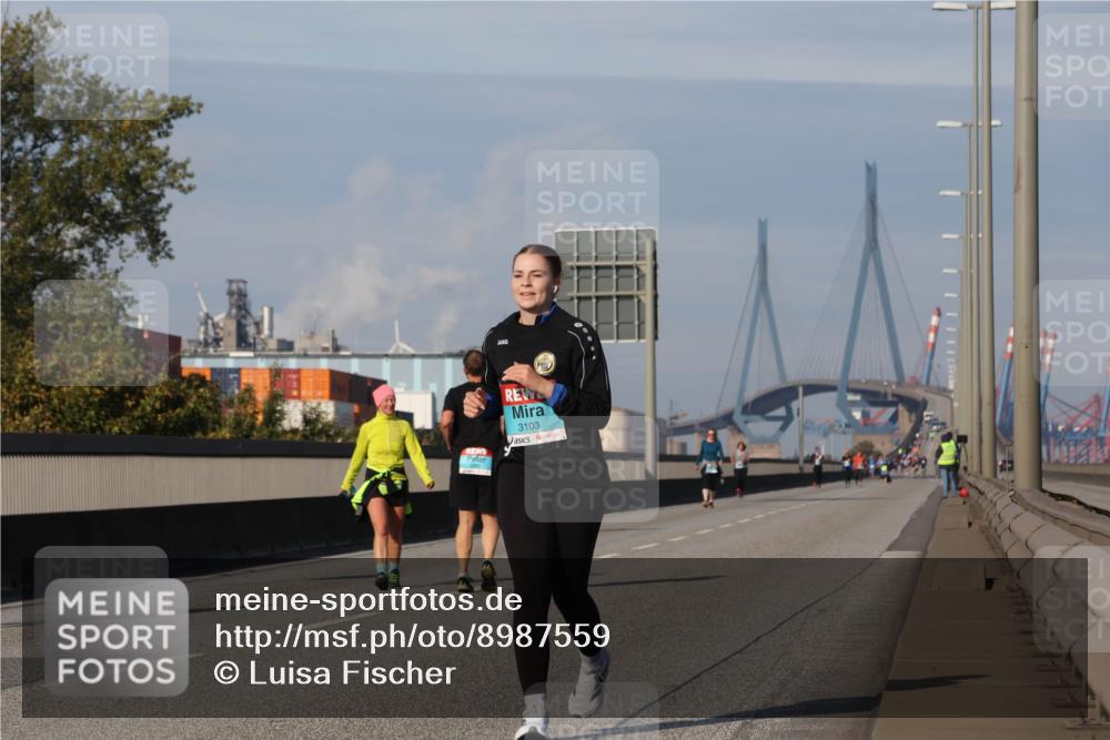 03.10.2025 - Köhlbrandbrückenlauf Luisa Fischer http://msf.ph/oto/8987559 03.10.2025 11:22:56 Position 3 3103 meine-sportfotos.de