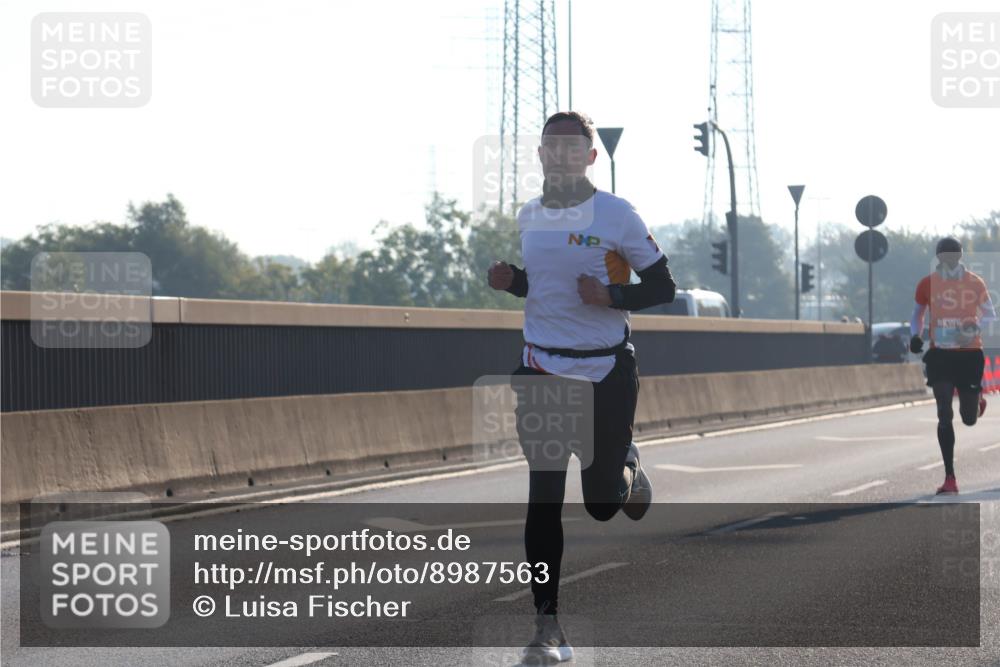03.10.2025 - Köhlbrandbrückenlauf Luisa Fischer http://msf.ph/oto/8987563 03.10.2025 10:10:05 Position 3  meine-sportfotos.de