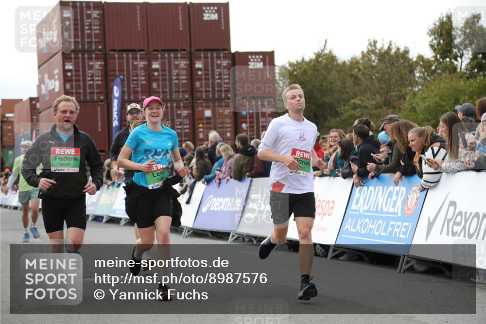 03.10.2025 - Köhlbrandbrückenlauf Yannick Fuchs http://msf.ph/oto/8987576 03.10.2025 16:12:09 Ziel 7404, 7468, 7615, 7762, 7825, 8088, 8939, 8951, 9399 meine-sportfotos.de