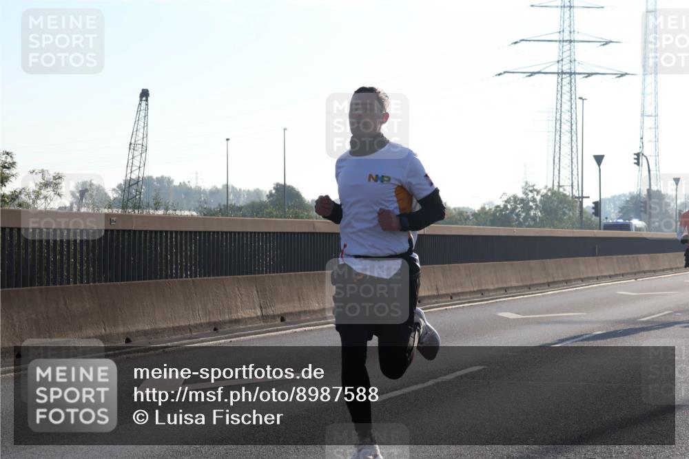03.10.2025 - Köhlbrandbrückenlauf Luisa Fischer http://msf.ph/oto/8987588 03.10.2025 10:10:06 Position 3  meine-sportfotos.de