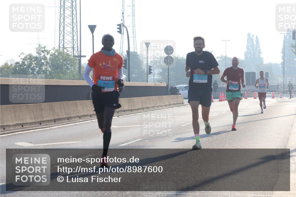 03.10.2025 - Köhlbrandbrückenlauf Luisa Fischer http://msf.ph/oto/8987600 03.10.2025 10:10:08 Position 3 3714, 3760 meine-sportfotos.de