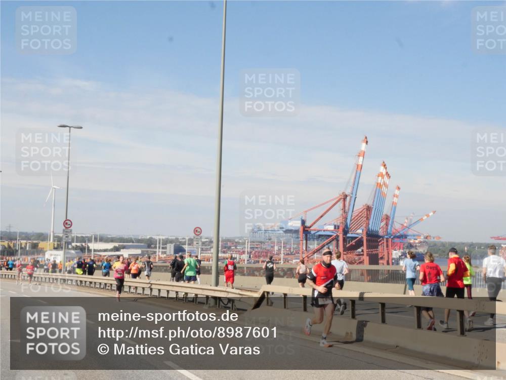 03.10.2025 - Köhlbrandbrückenlauf Matties Gatica Varas http://msf.ph/oto/8987601 03.10.2025 12:30:28 Position 2  meine-sportfotos.de