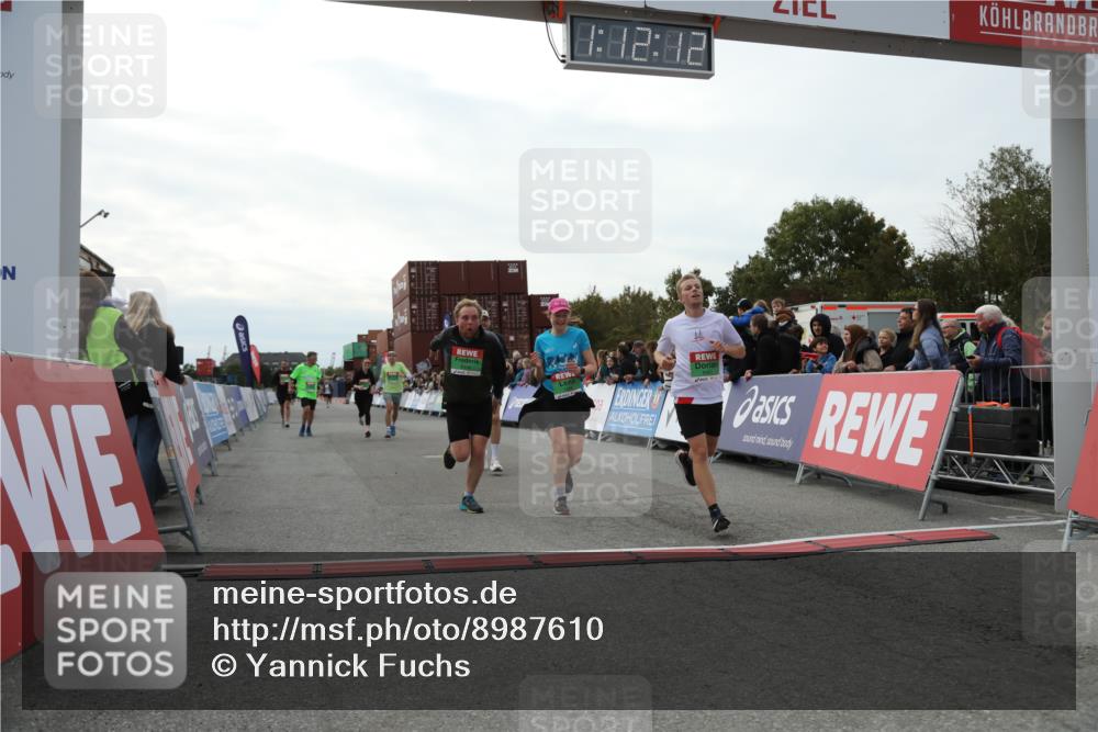 03.10.2025 - Köhlbrandbrückenlauf Yannick Fuchs http://msf.ph/oto/8987610 03.10.2025 16:12:10 Ziel 7404, 7468, 7615, 7762, 7825, 8088, 8939, 8951, 9399 meine-sportfotos.de