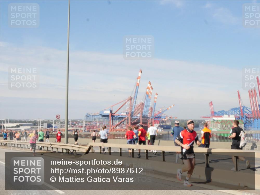 03.10.2025 - Köhlbrandbrückenlauf Matties Gatica Varas http://msf.ph/oto/8987612 03.10.2025 12:30:29 Position 2  meine-sportfotos.de