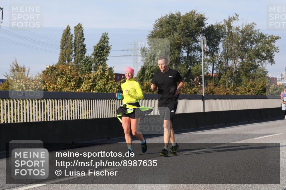 03.10.2025 - Köhlbrandbrückenlauf Luisa Fischer http://msf.ph/oto/8987635 03.10.2025 11:23:08 Position 3  meine-sportfotos.de