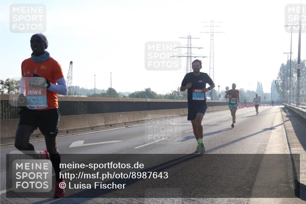 03.10.2025 - Köhlbrandbrückenlauf Luisa Fischer http://msf.ph/oto/8987643 03.10.2025 10:10:10 Position 3 3714, 3760, 1 meine-sportfotos.de
