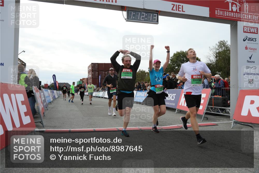 03.10.2025 - Köhlbrandbrückenlauf Yannick Fuchs http://msf.ph/oto/8987645 03.10.2025 16:12:11 Ziel 7404, 7468, 7615, 7762, 7825, 8088, 8939, 8951 meine-sportfotos.de
