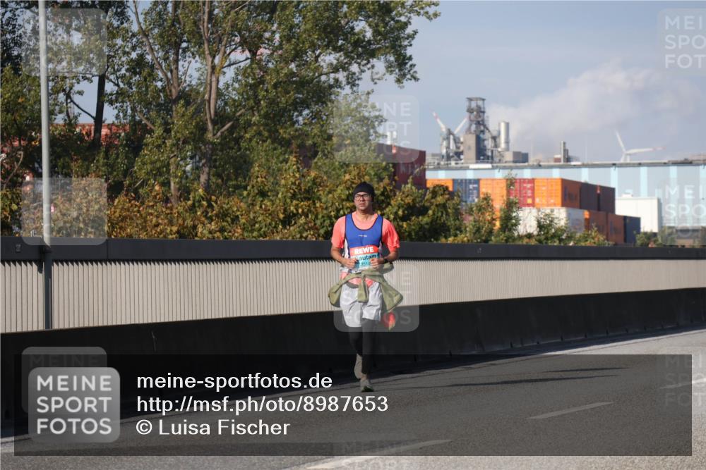 03.10.2025 - Köhlbrandbrückenlauf Luisa Fischer http://msf.ph/oto/8987653 03.10.2025 11:23:10 Position 3  meine-sportfotos.de